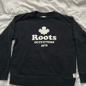 Womens Roots crew neck. Size US small. Black